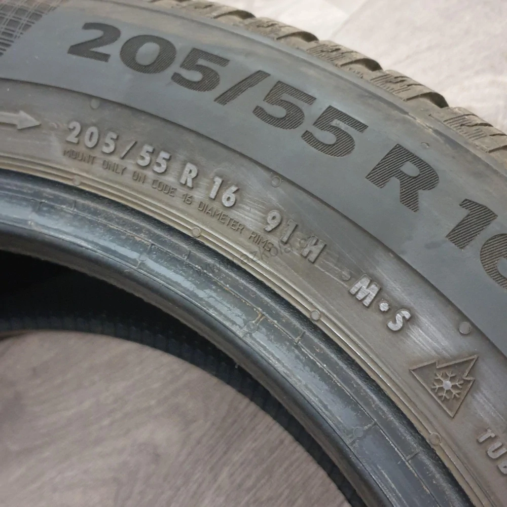 Zimní pneumatiky 205/55 R16 Semperit č. AP692