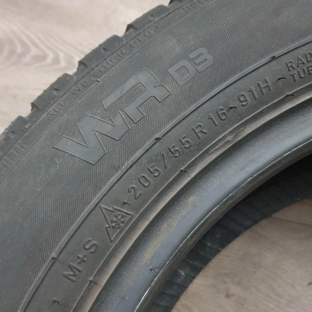 Zimní pneumatiky 205/55 R16 Nokian č. AP709