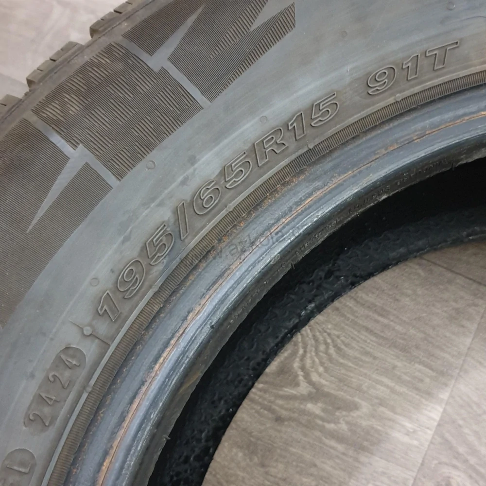 Zimní pneumatiky 195/65 R15 Nexen č. AP717