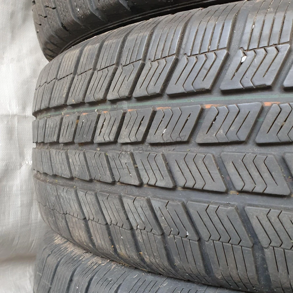 Zimní pneumatiky 215/65 R16 SUV Nexen č. AP728