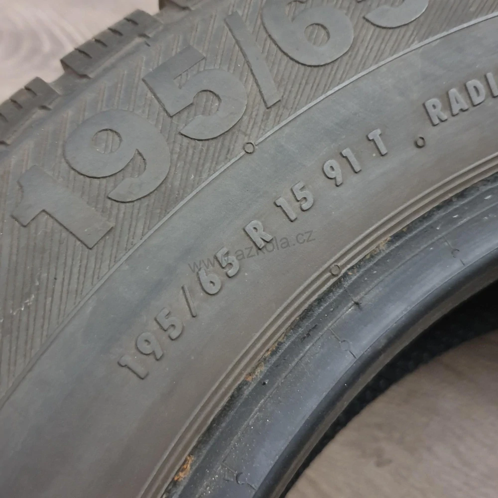 Zimní pneumatiky 195/65 R15 Barum č. AP729