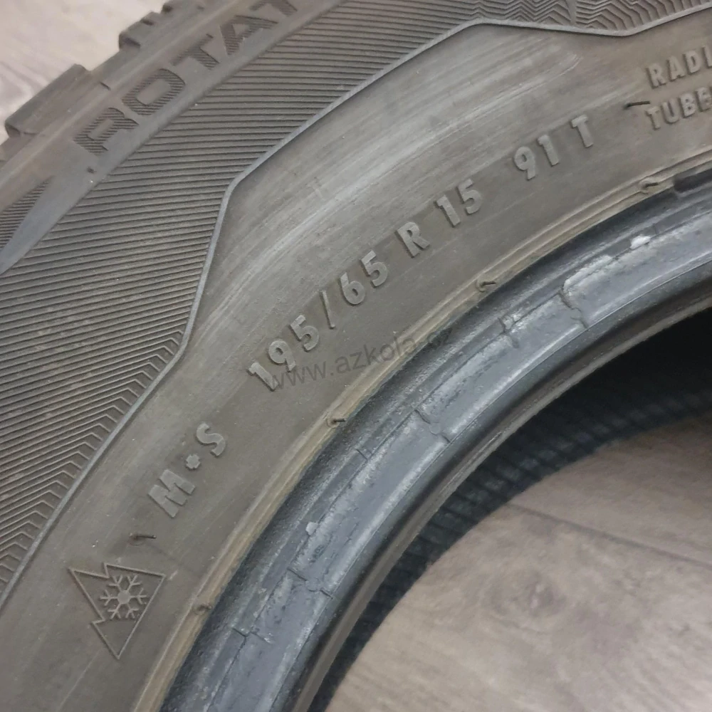 Zimní pneumatiky 195/65 R15 Uniroyal č. AP772