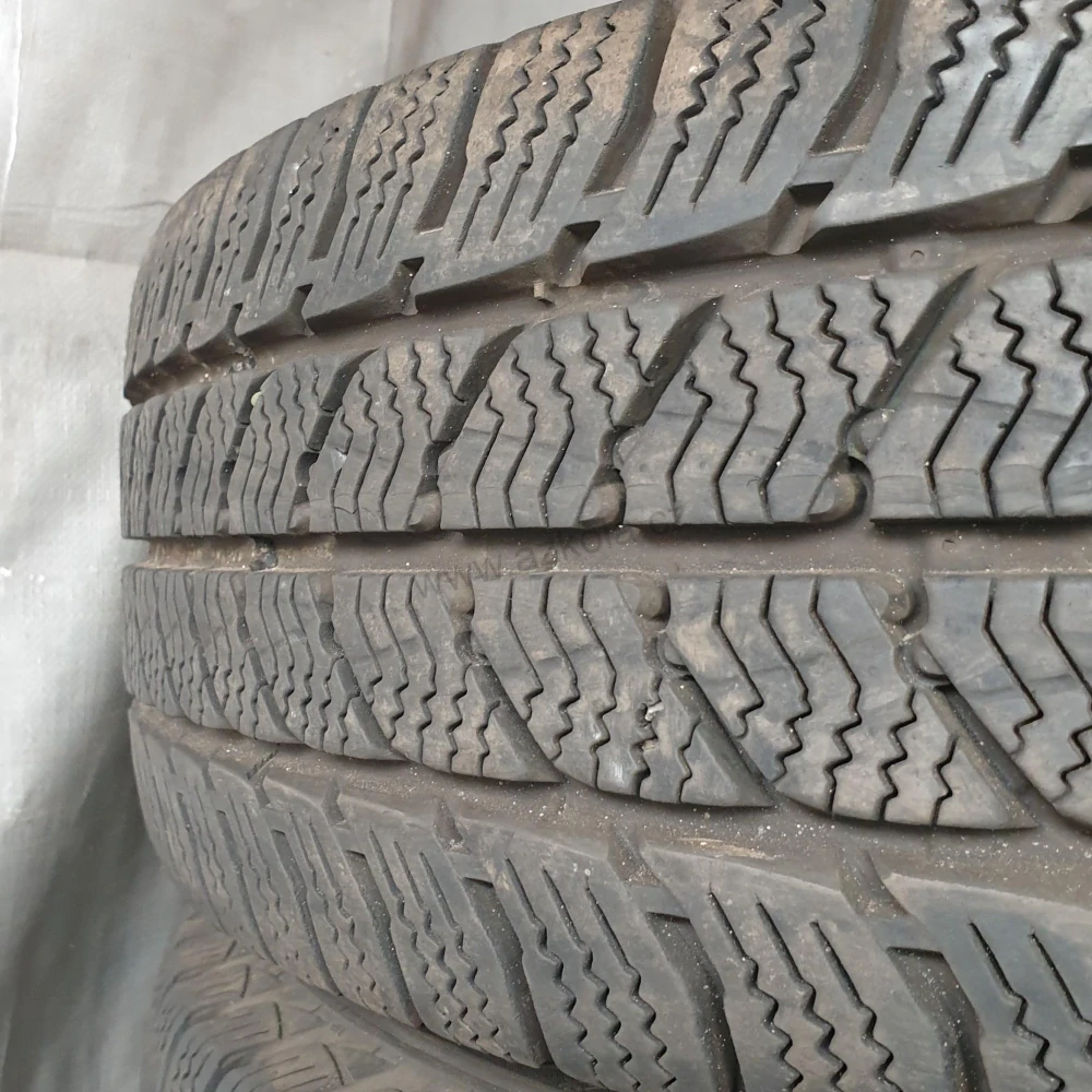 Zimní kola Citroen, Fiat, Iveco, Opel, Peugeot, Toyota 215/70 R15C č. AK157