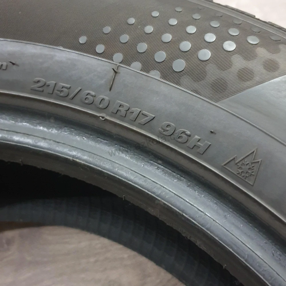 Zimní pneumatiky 215/60 R17 Kumho č. AP791