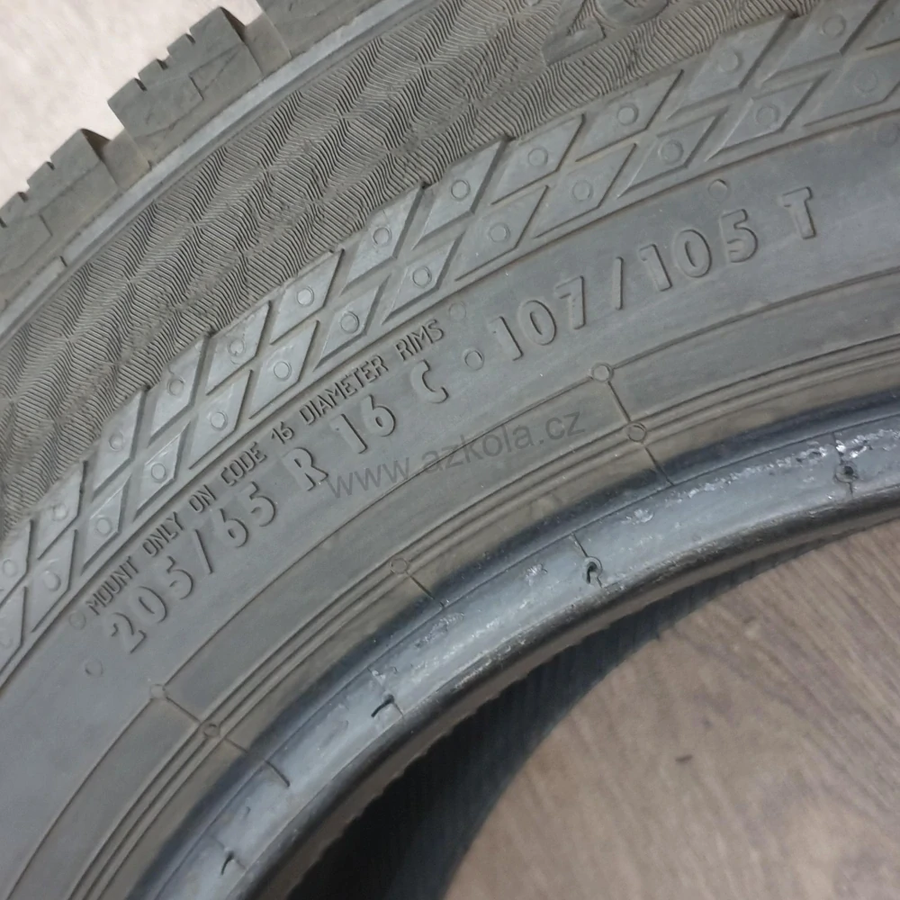 Celoroční pneu 205/65 R16C Continental č. AP792