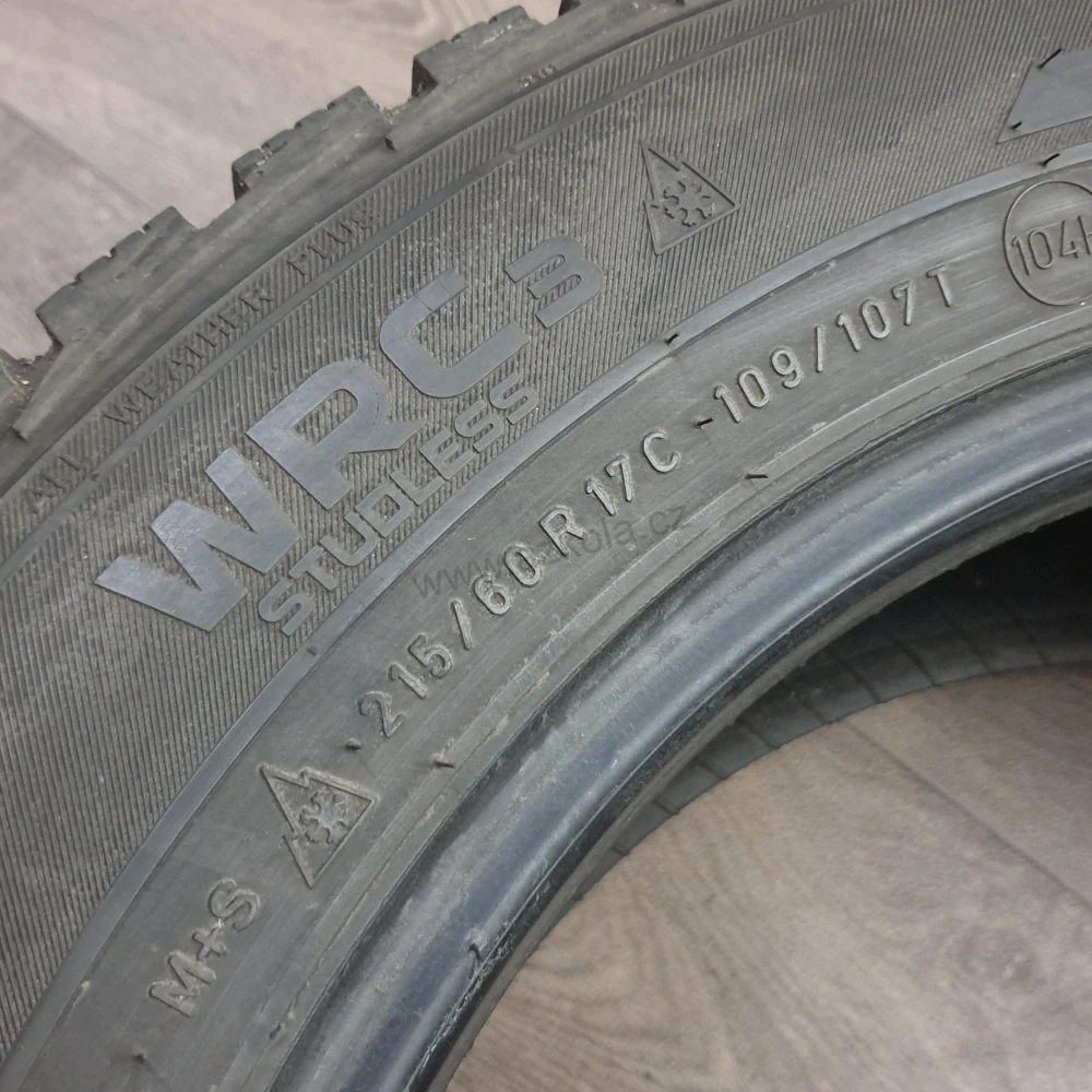 Zimní pneumatiky 215/60 R17C Nokian č. AP795