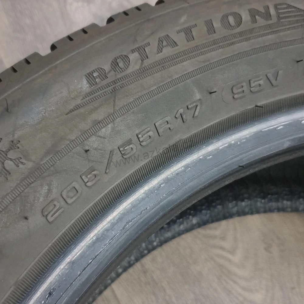 Zimní pneumatiky 205/55 R17 Dunlop č. AP798