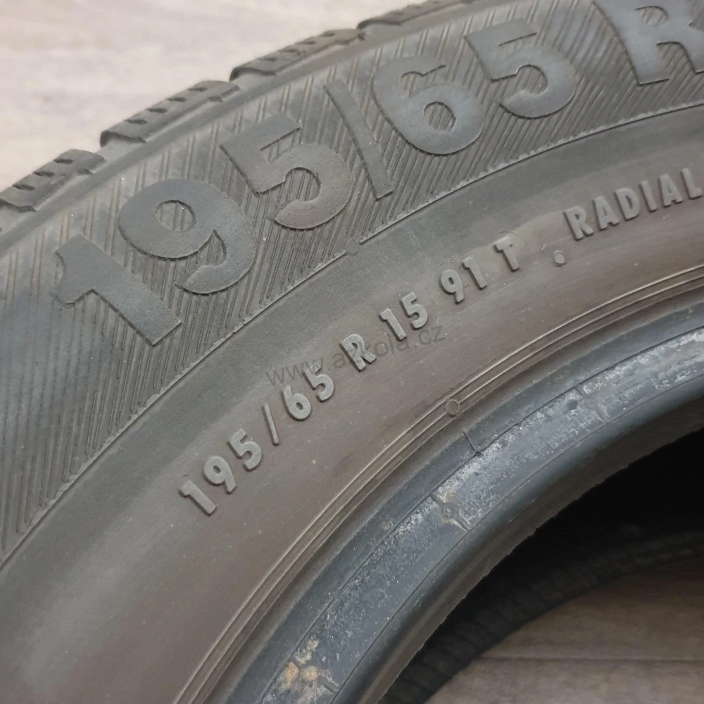 Zimní pneumatiky 195/65 R15 Barum č. AP833