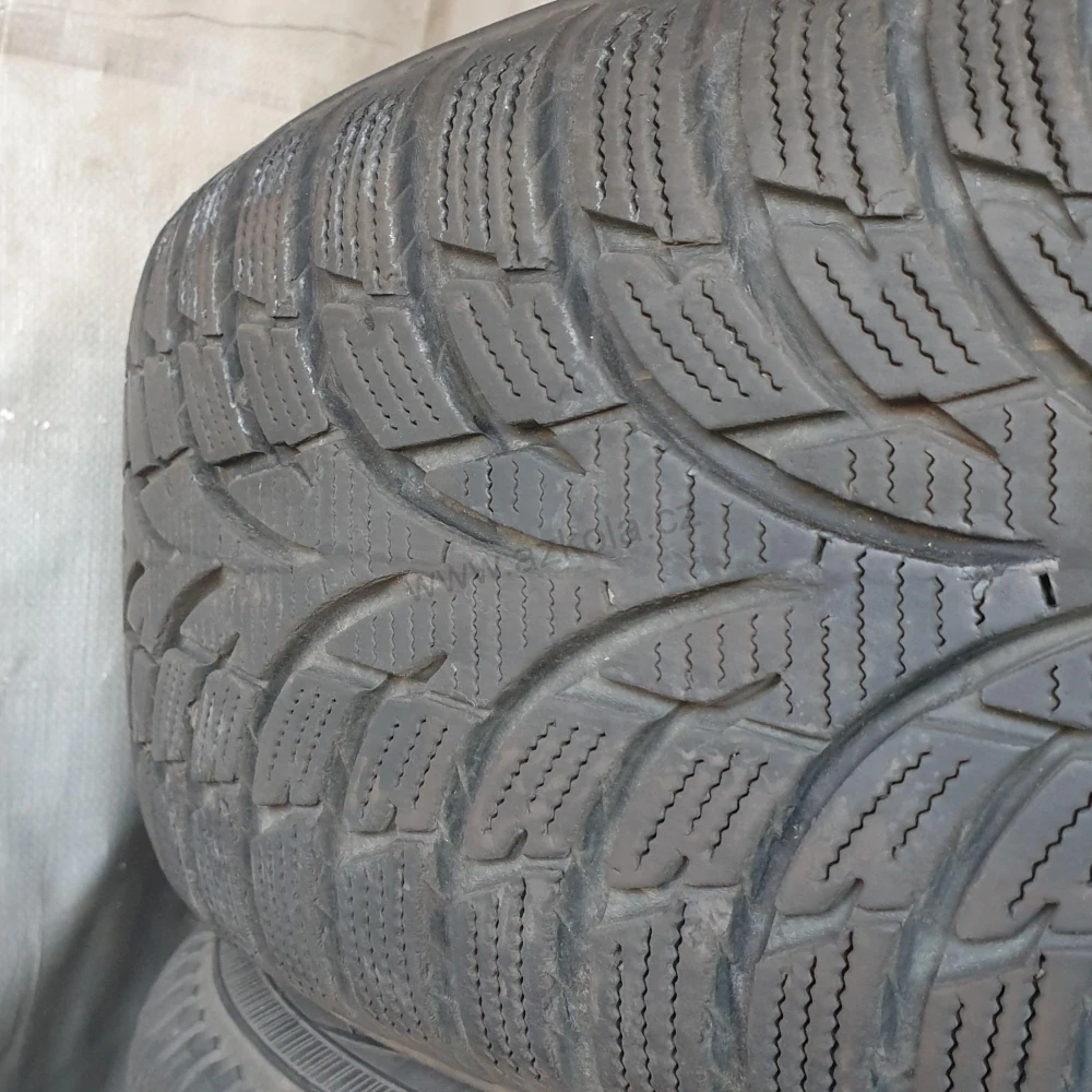 Zimní kola Hyundai ix20, Kia 195/65 R15 č. AK182