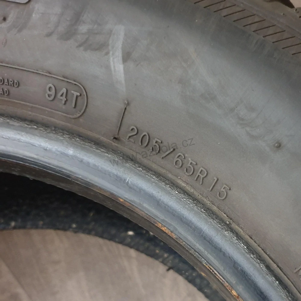 Zimní pneumatiky 205/65 R15 Avon č. AP894