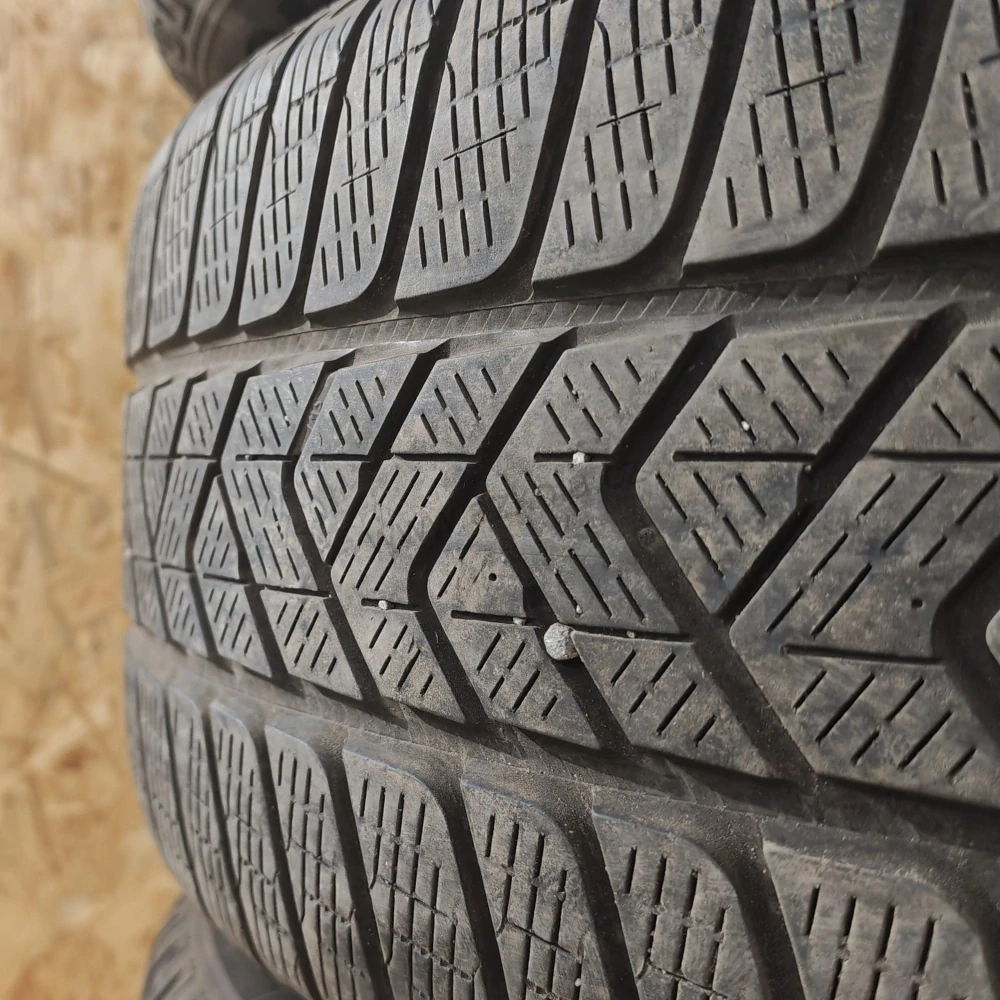 Zimní kola Škoda, VW, Audi 255/50 R19 č. AK194