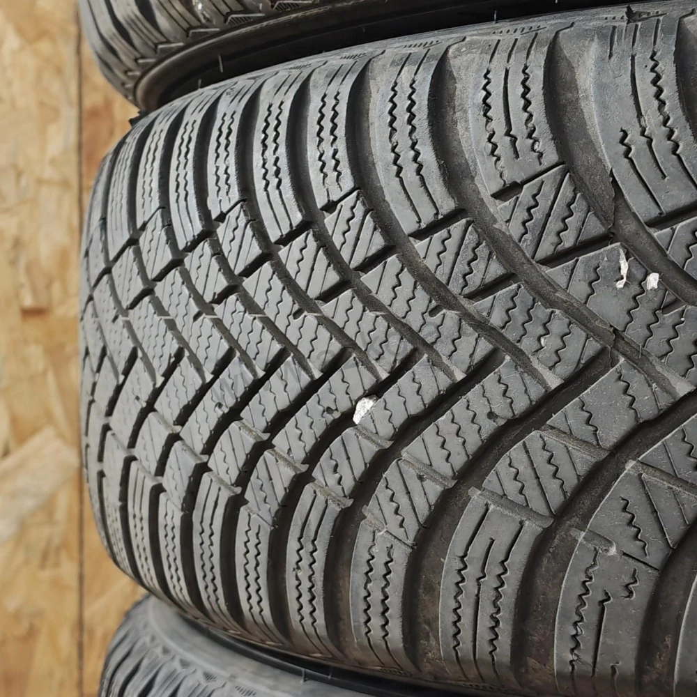 Zimní kola Toyota Auris, Corolla 205/55 R16 č. AK197