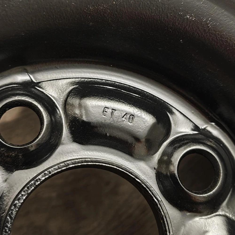 Disky Suzuki Swift 5Jx15 ET40 4x100x54 T8