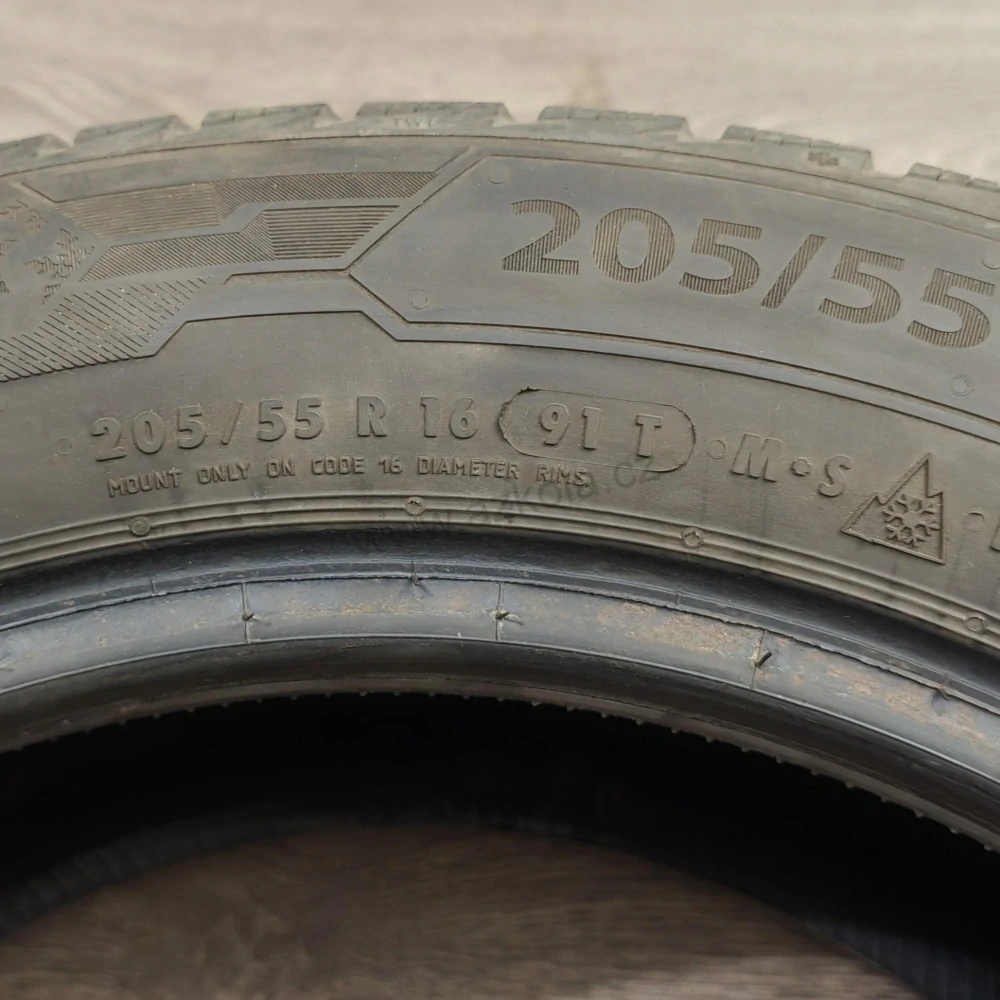 Zimní pneumatiky 205/55 R16 Barum č. AP991