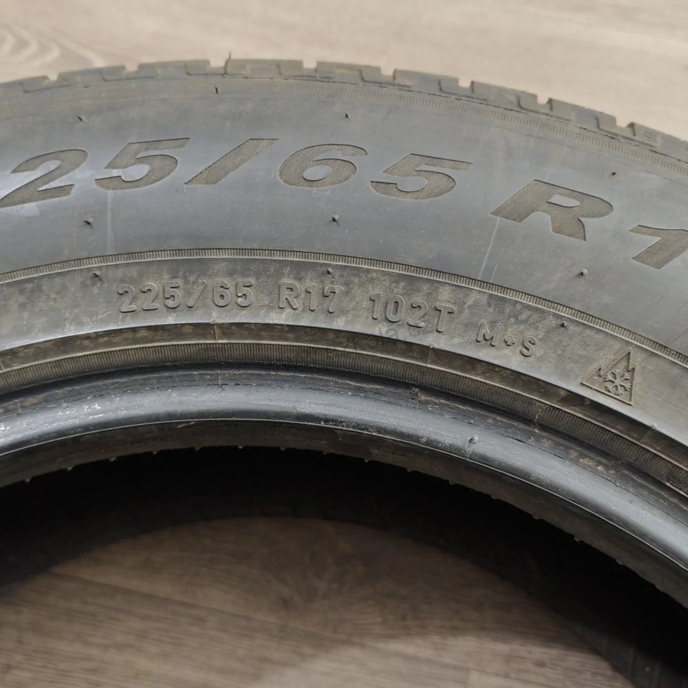 Zimní pneumatiky 225/65 R17 Pirelli č. AP1012