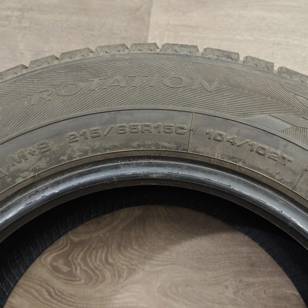 Zimní pneumatiky 215/65 R15C GoodYear č. AP1025