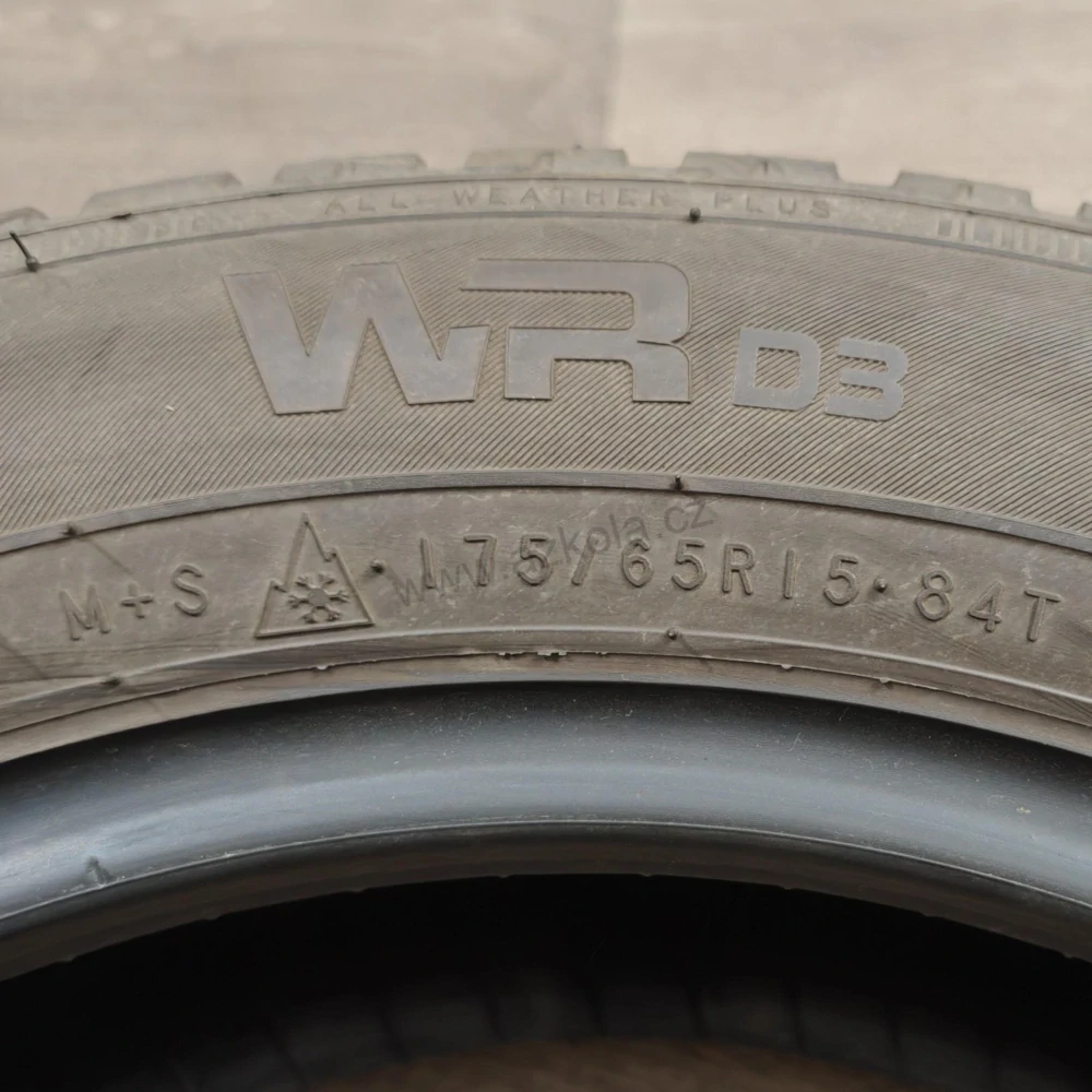 Zimní pneumatiky 175/65 R15 Nokian č. AP1032