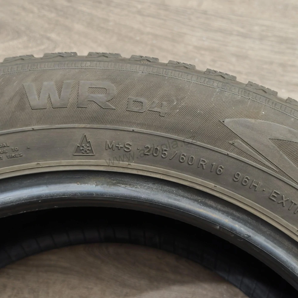Zimní pneumatiky 205/60 R16 Nokian č. AP1098