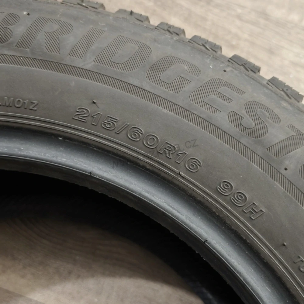 Zimní pneumatiky 215/60 R16 Bridgestone č. AP1112