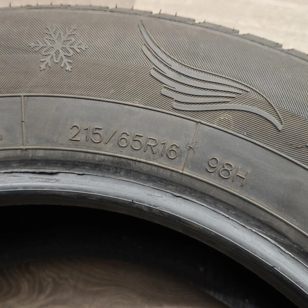 Zimní pneumatiky 215/65 R16 Windforce č. AP1123
