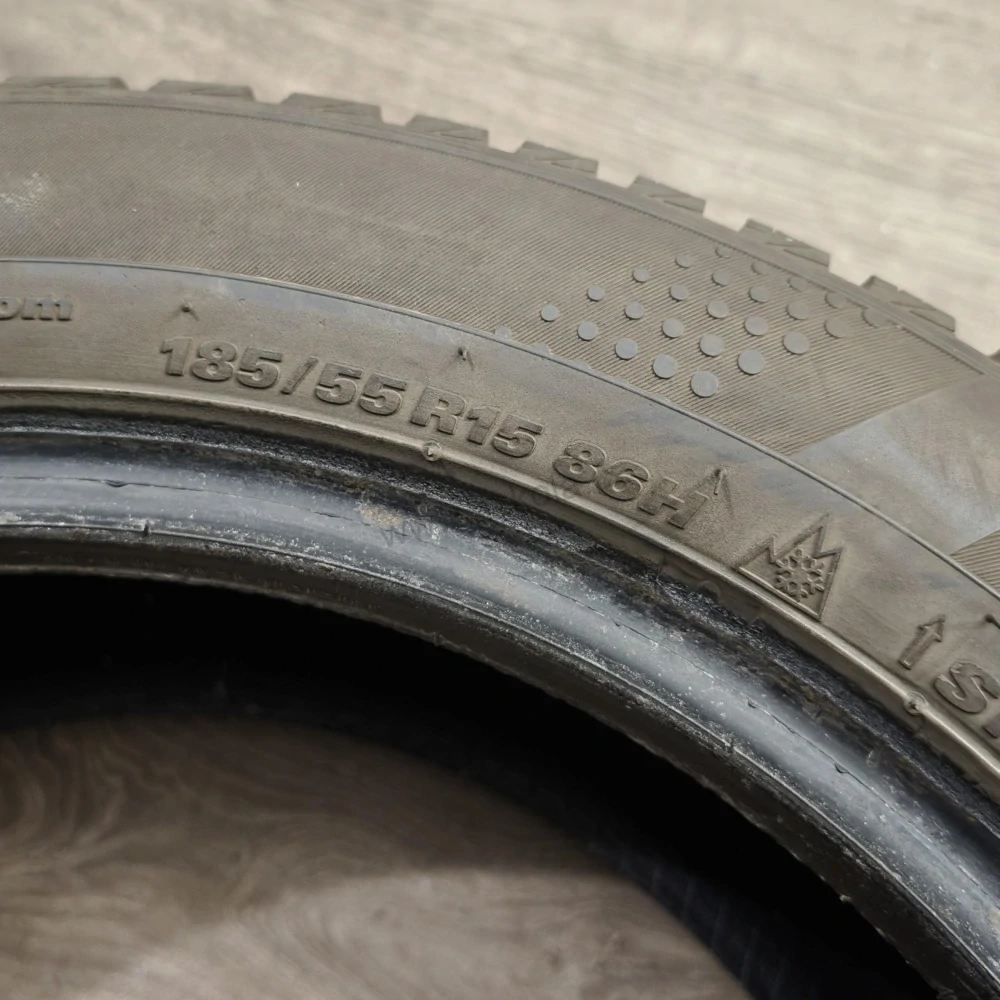 Zimní pneumatiky 185/55 R15 Kumho č. AP1156