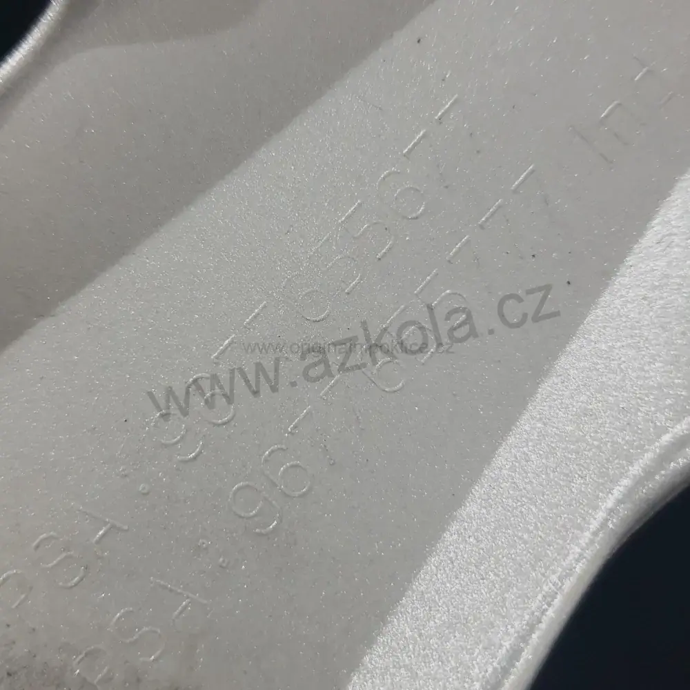 Originální poklice 15" Peugeot 301 (použité)