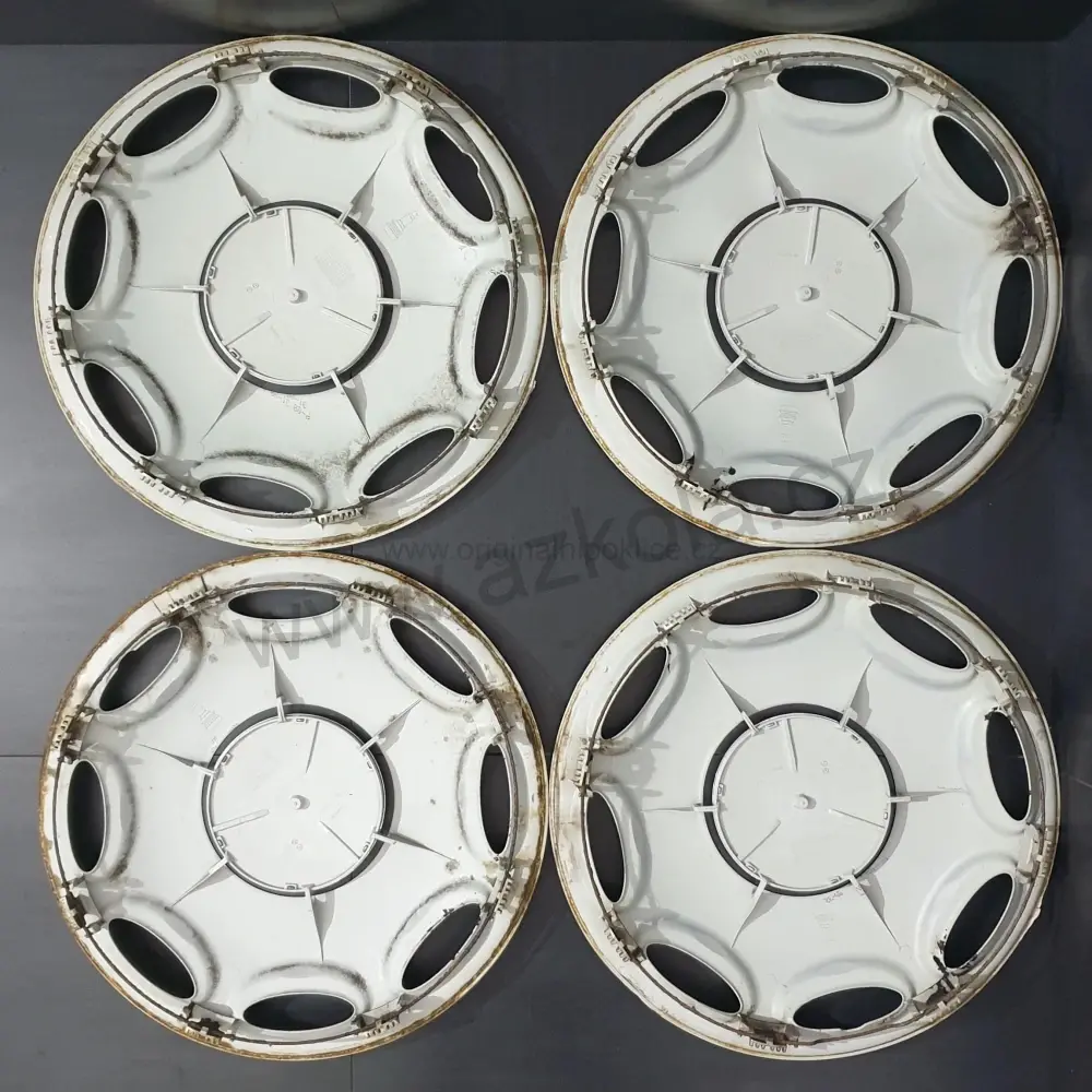 Sada originálních poklic Mercedes 15" W638 Vito (bazarové, použité)