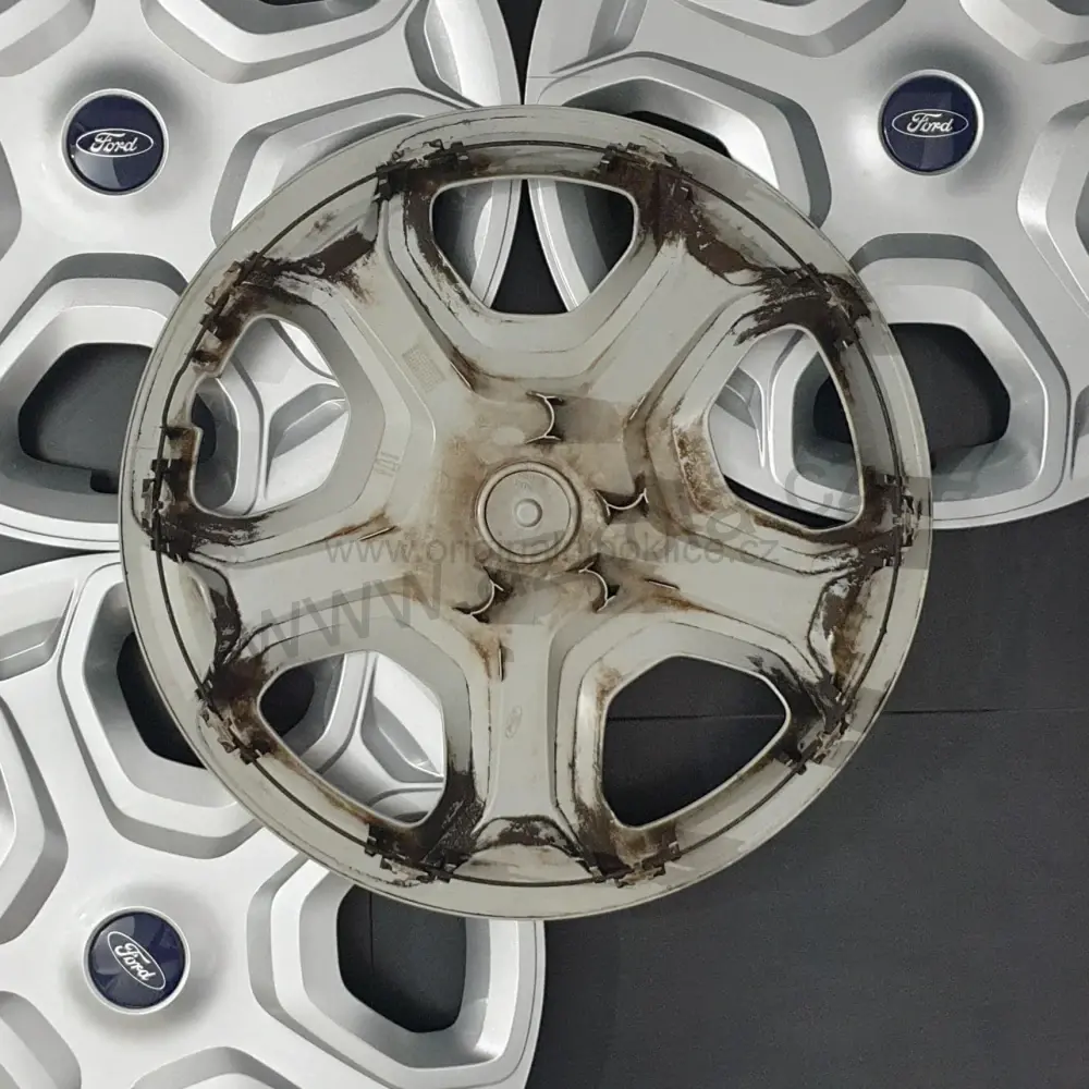 Sada originálních poklic Ford 17" Kuga (použité)