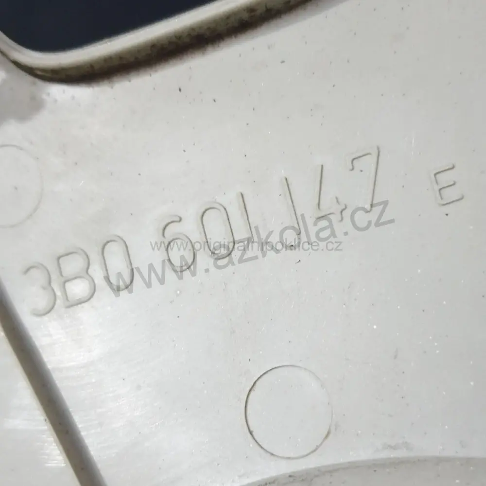 Originální poklice Volkswagen 15" Passat (použitá)