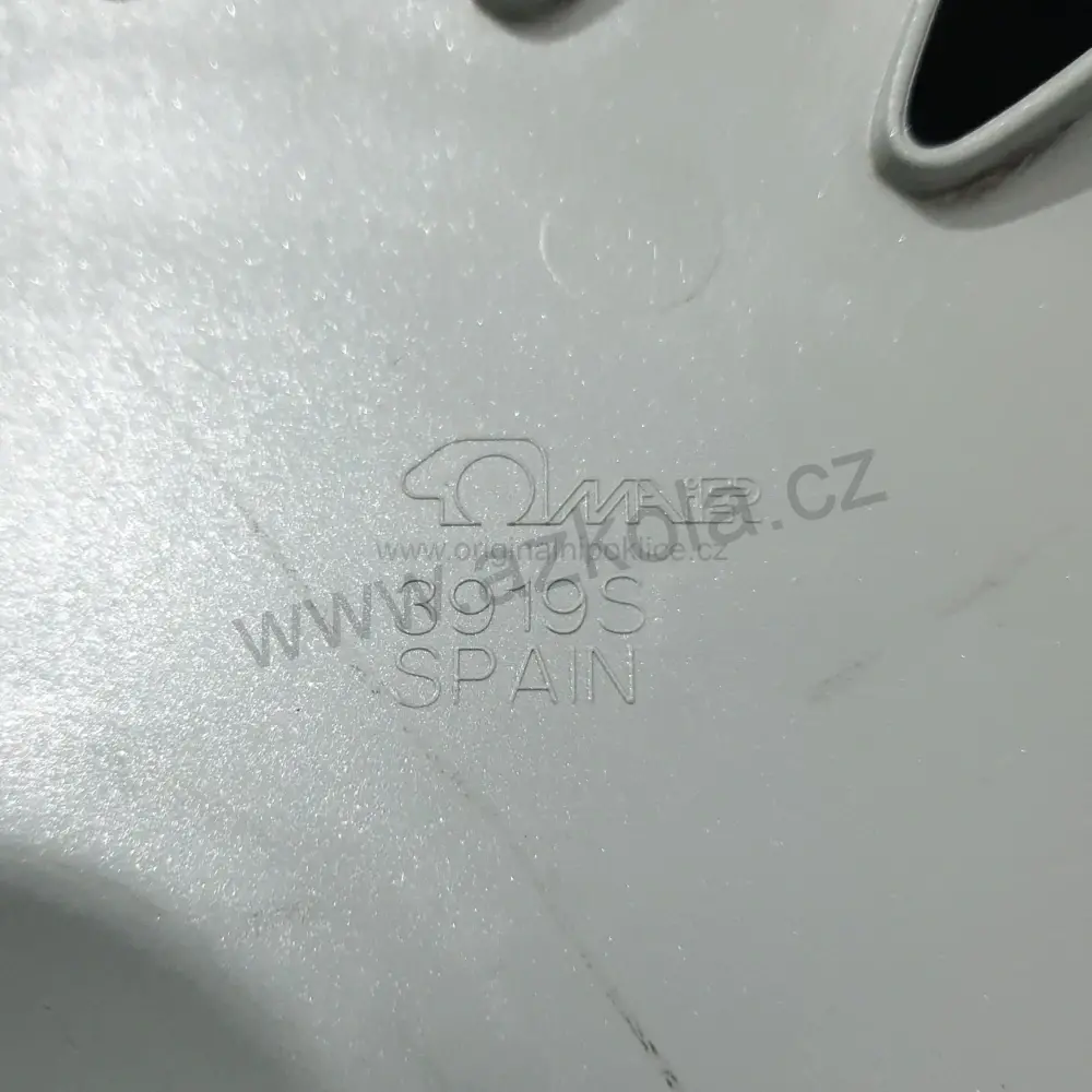 Originální poklice Mitsubishi 15" Colt (použitá)