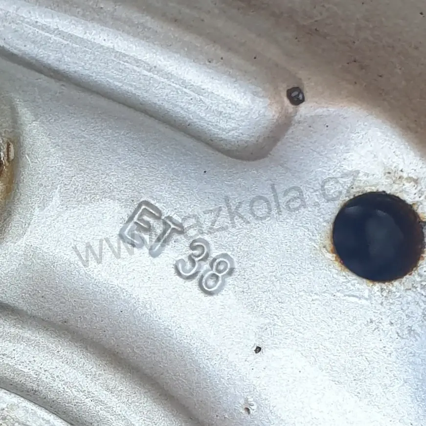 Disky Volkswagen 5.5Jx13 ET38 4x100x57 T3