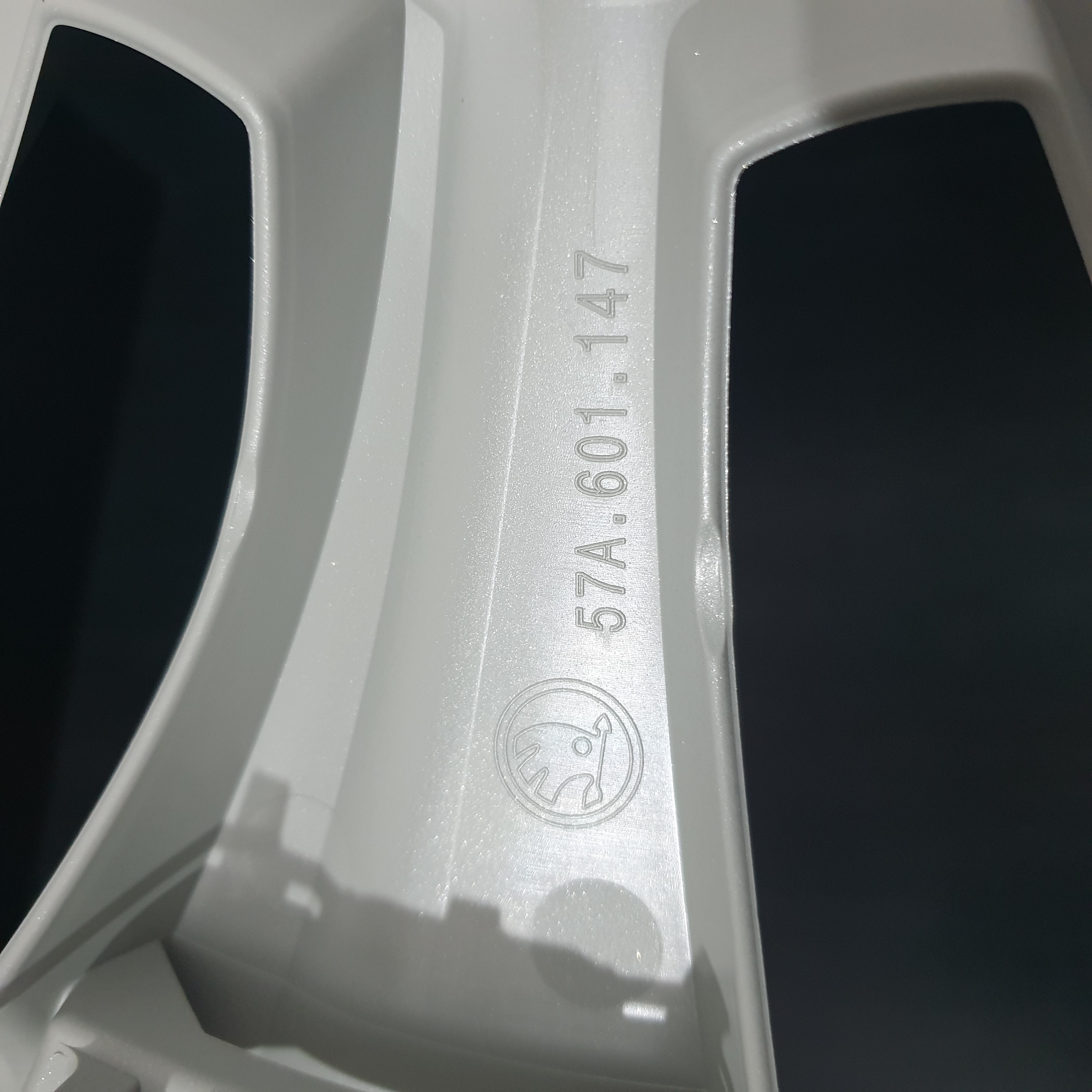 Originální poklice Škoda 16" Karoq (nové)