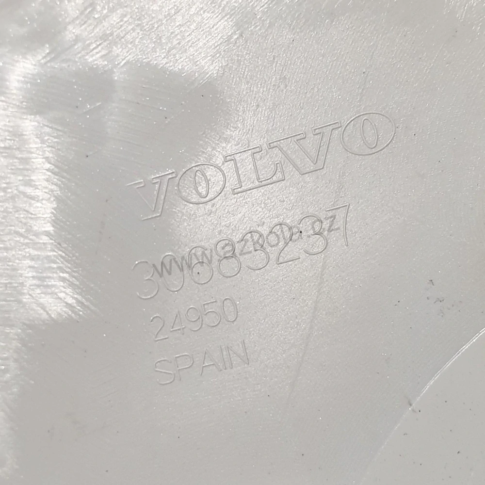 Originální poklice 16" Volvo V70 (použité)