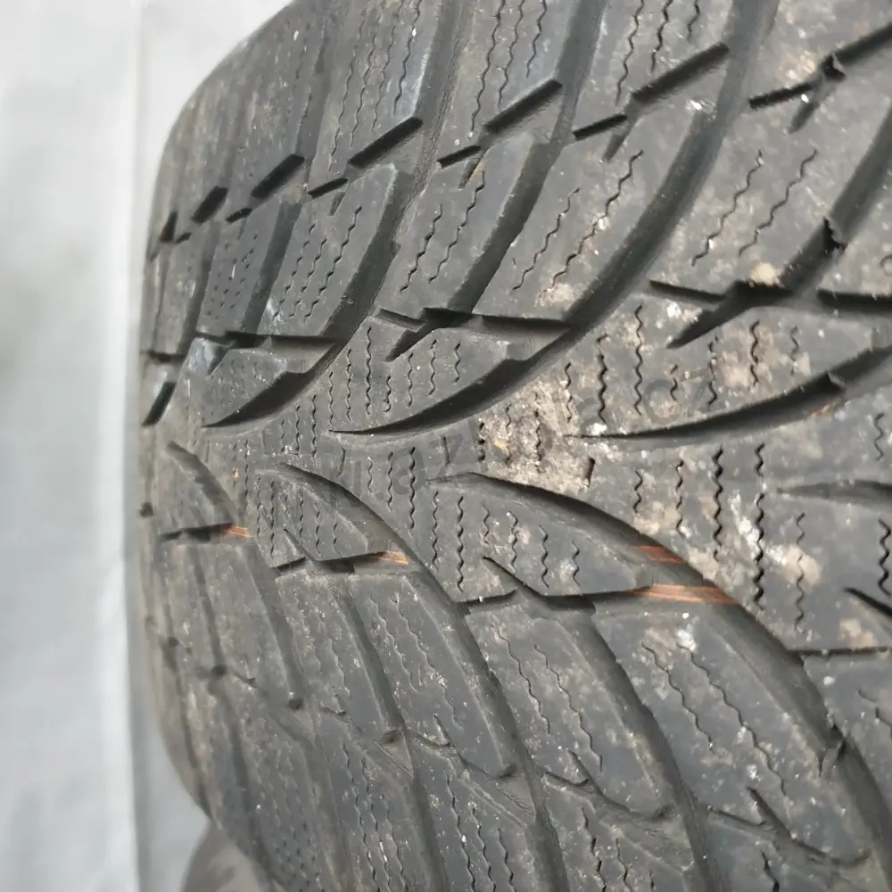 Sada zimních kol Ford 195/50 R15 č. AK60
