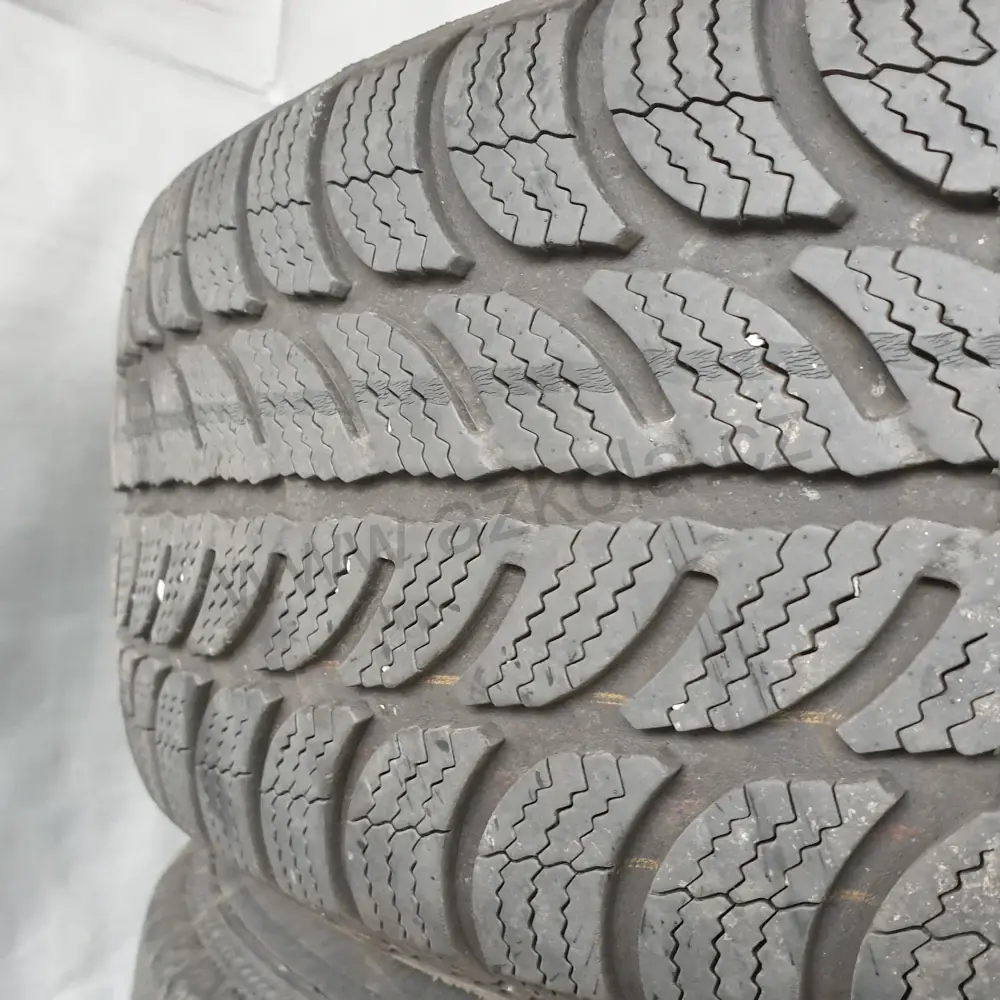 Sada zimních kol Škoda, Volkswagen, Seat, Audi 185/60 R15 č. AK63
