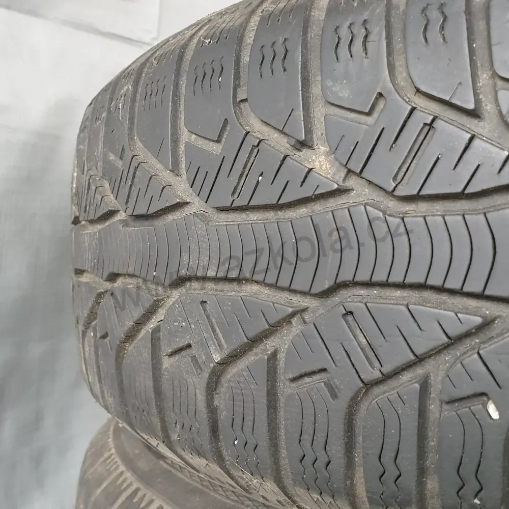 Sada zimních kol Peugeot, Citroen 185/65 R15 č. AK72