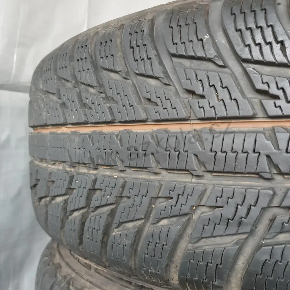 Sada zimních kol Mitsubishi ASX 215/65 R16 č. AK86