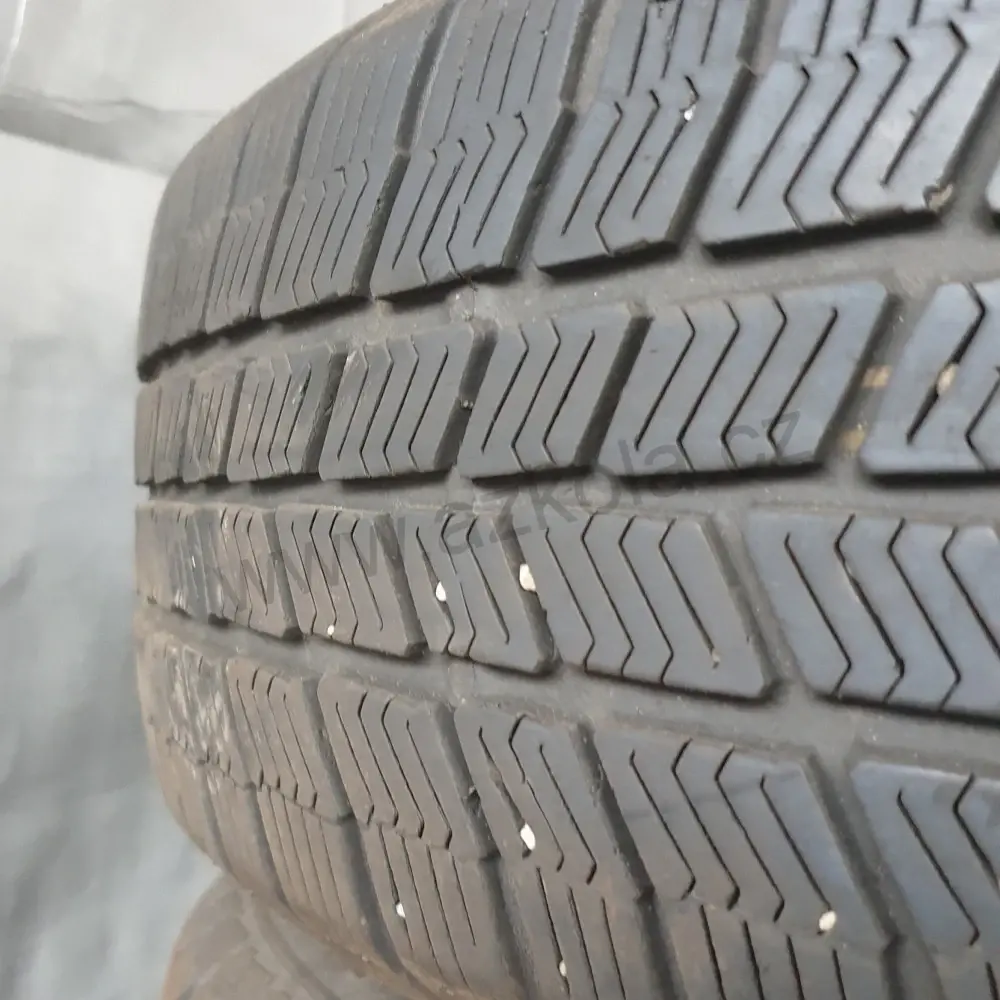 Sada zimních kol Renault 195/65 R15 č. AK32