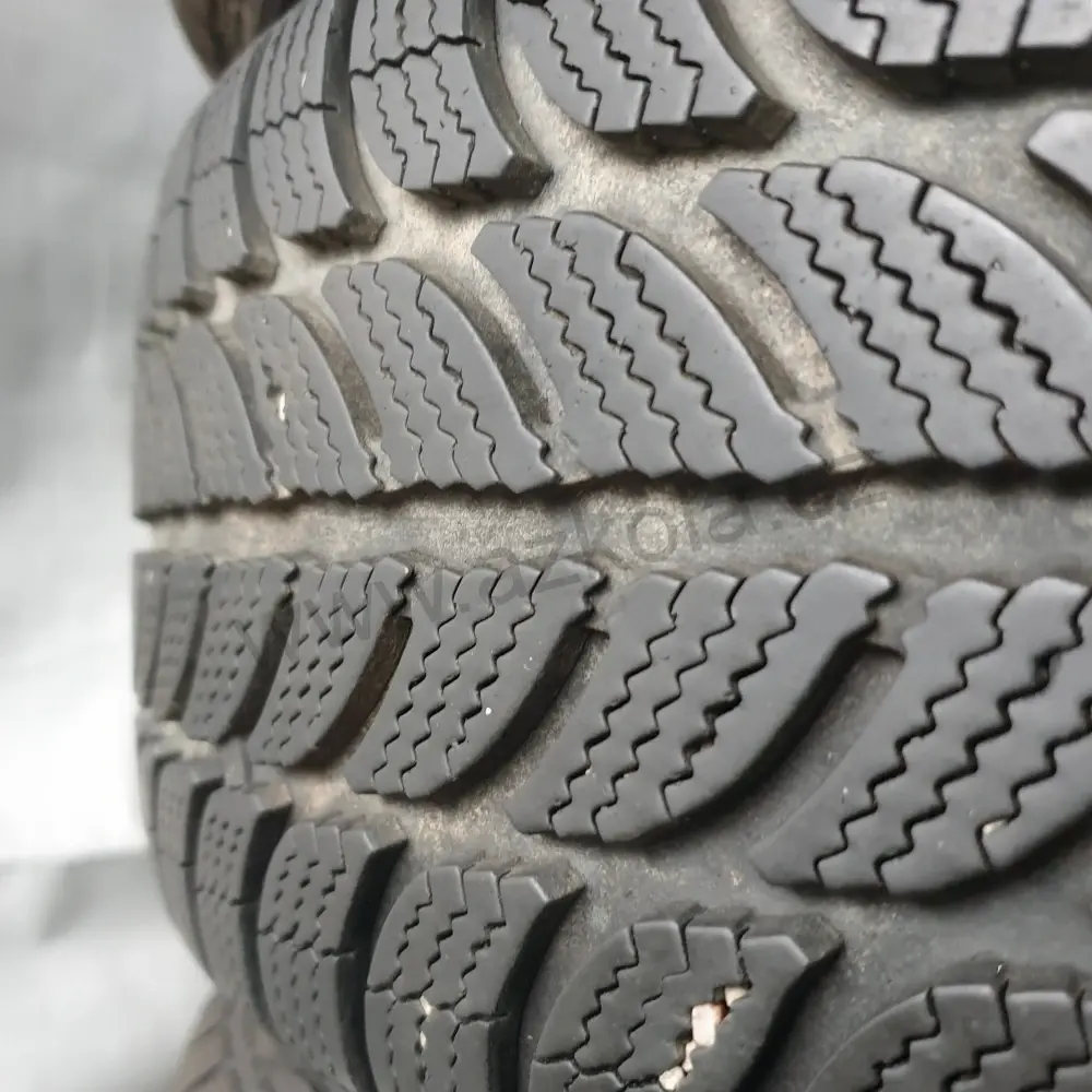 Sada zimních kol Škoda, Volkswagen, Seat, Audi 185/60 R15 č. AK106