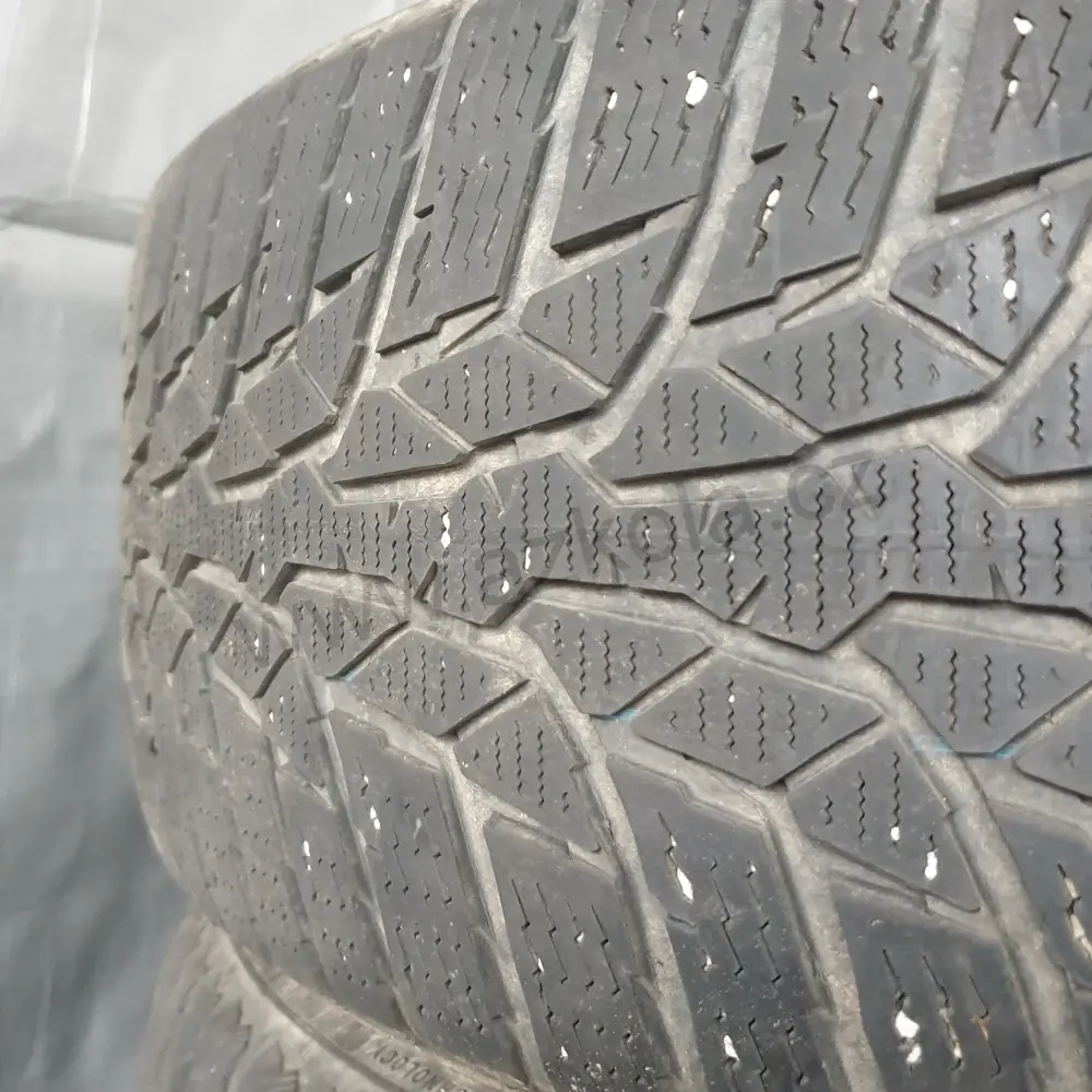 Sada zimních kol Ford 205/55 R16 č. AK107