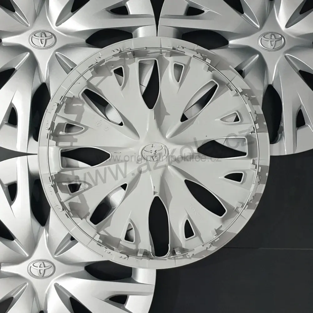 Originální poklice Toyota 15" Auris, Yaris (zánovní)