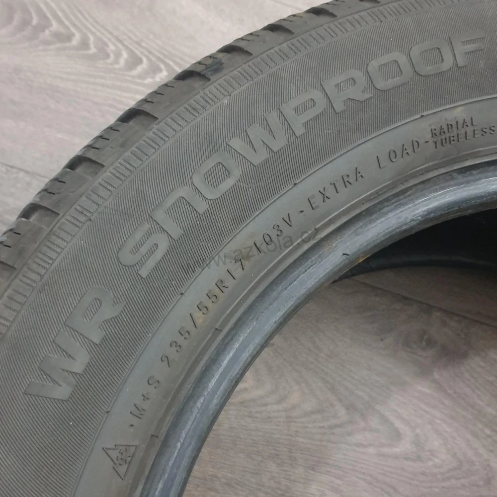 Zimní pneumatiky 235/55 R17 Nokian č. AP601