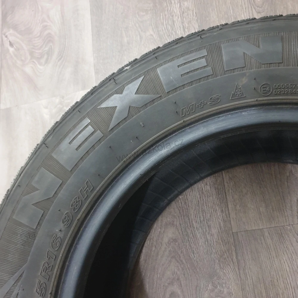 Zimní pneumatiky 215/65 R16 Nexen č. AP627