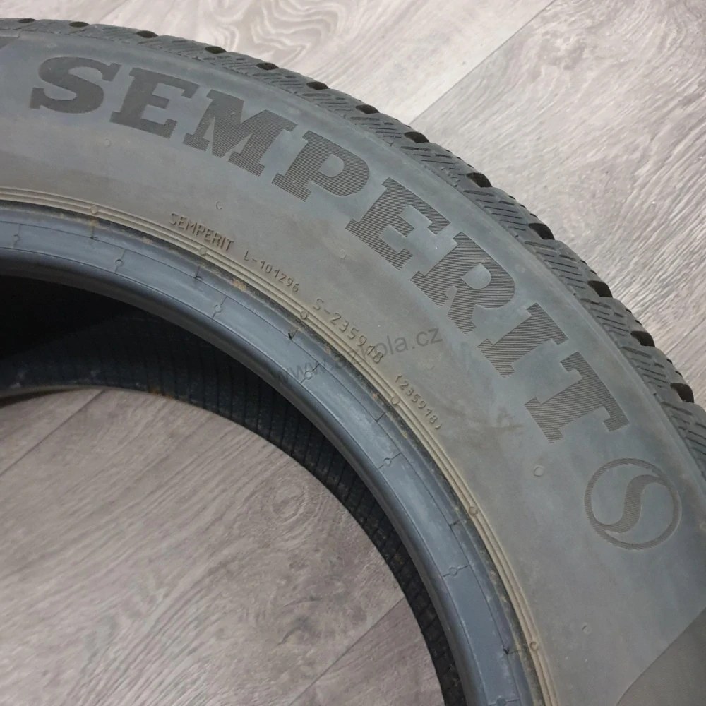 Zimní pneumatiky 205/55 R16 Semperit č. AP646