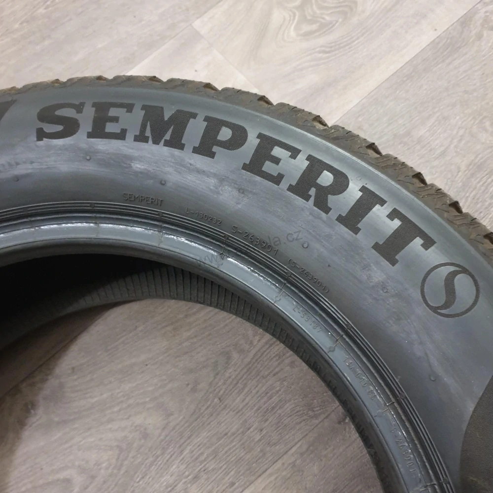 Zimní pneumatiky 215/60 R16 Semperit č. AP744