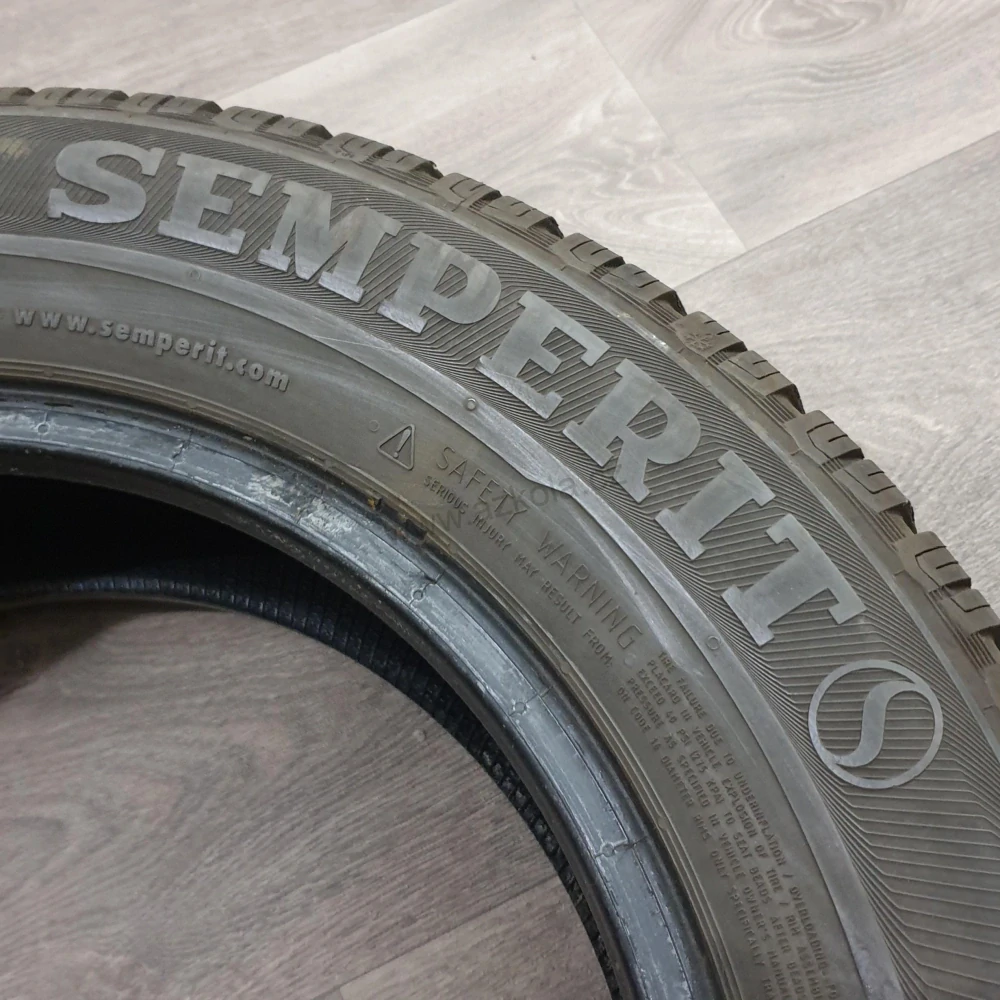 Zimní pneumatiky 215/60 R16 Semperit č. AP745