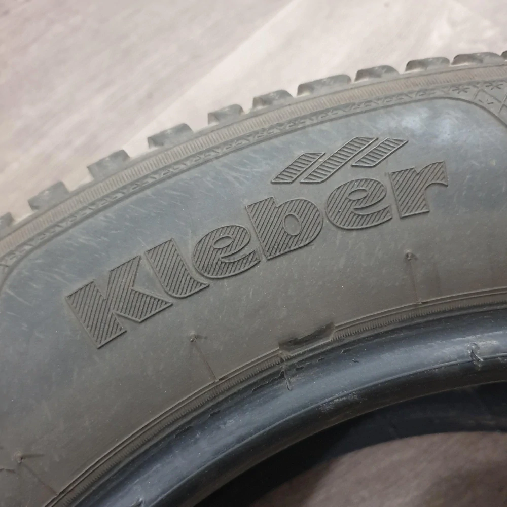 Zimní pneumatiky 185/65 R15 Kleber č. AP752