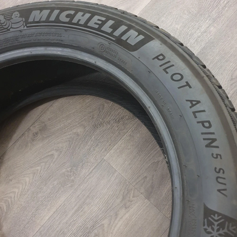Zimní pneumatiky 235/55 R19 SUV Michelin č. AP754