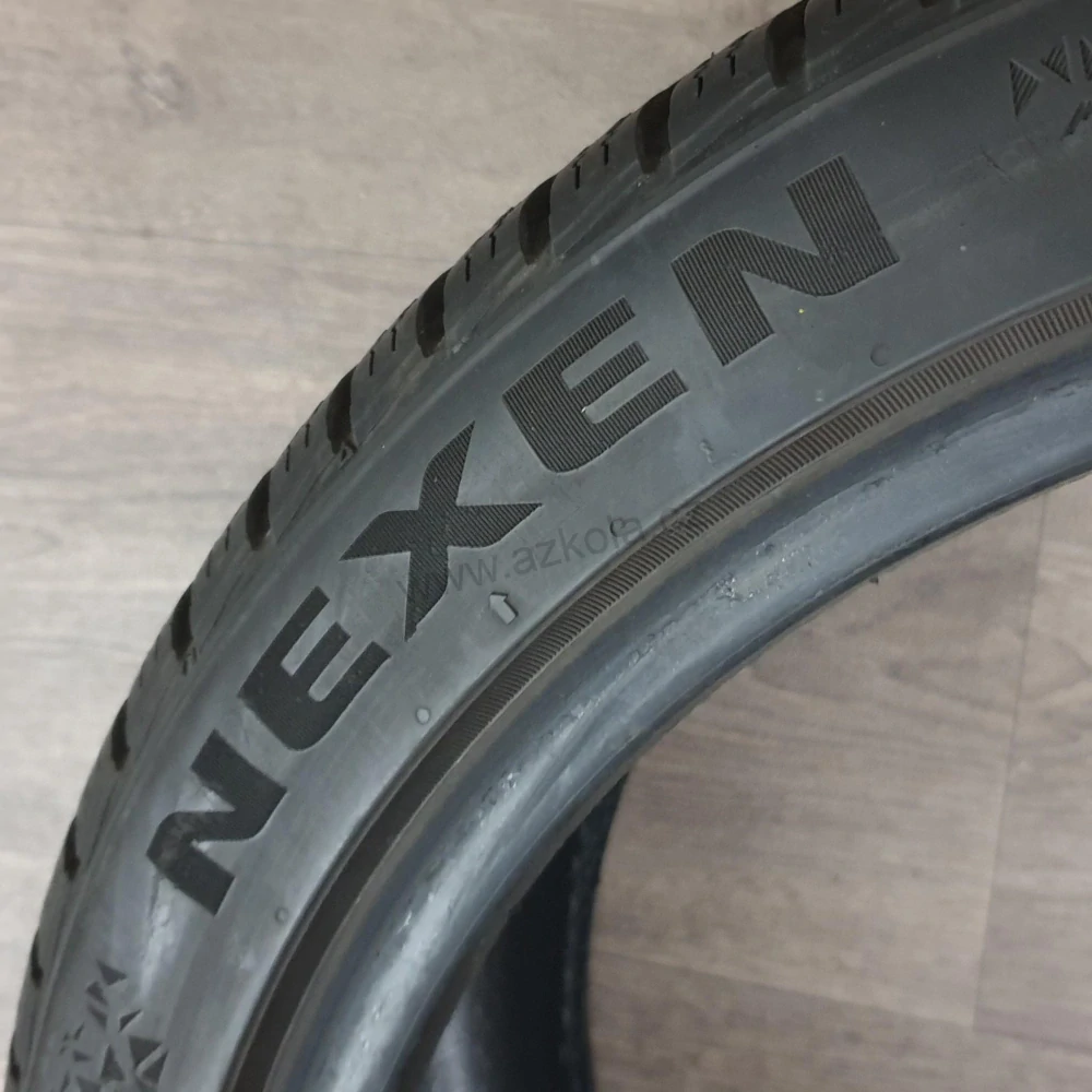 Zimní pneumatiky 215/40 R17 Nexen č. AP789