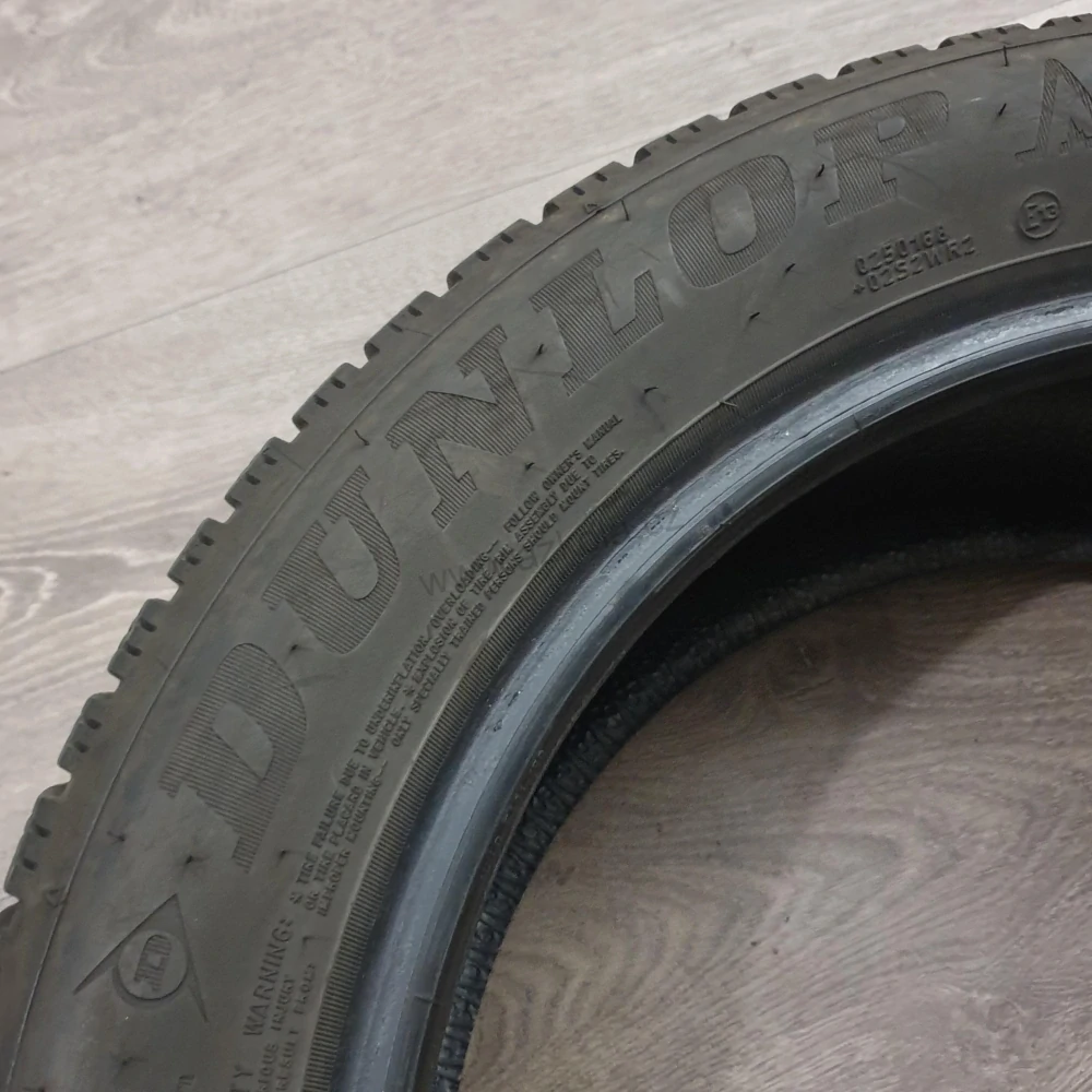 Zimní pneumatiky 205/55 R17 Dunlop č. AP798